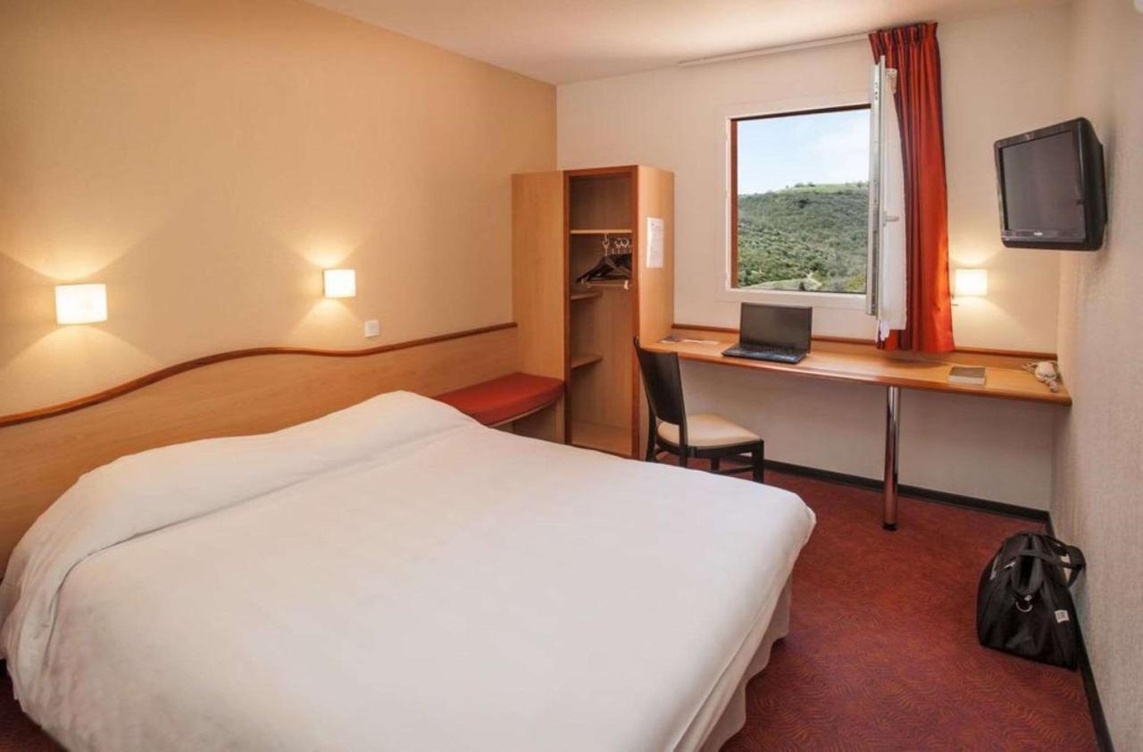Brit Hotel Confort Μοντωμπάν Εξωτερικό φωτογραφία