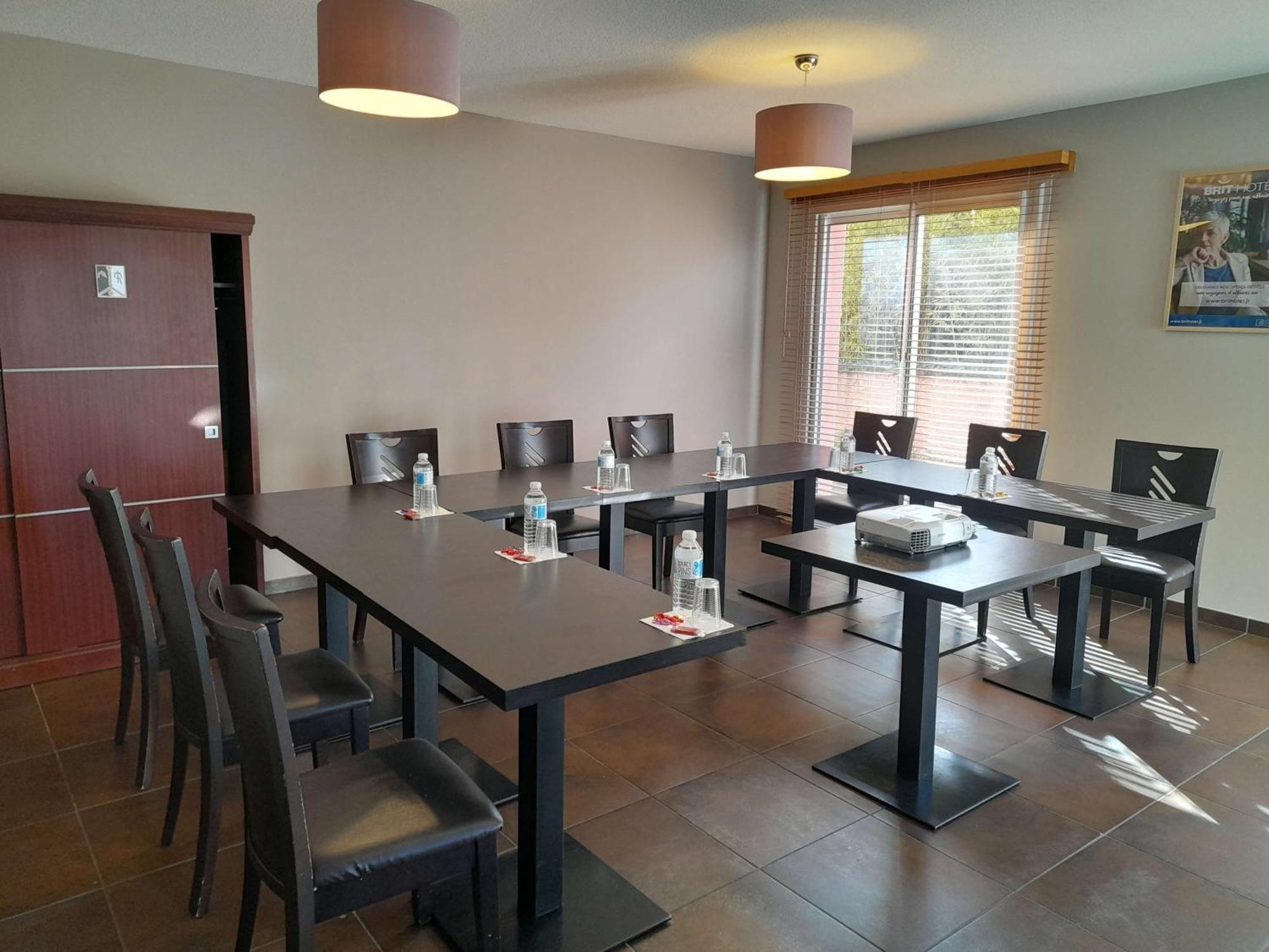 Brit Hotel Confort Μοντωμπάν Εξωτερικό φωτογραφία