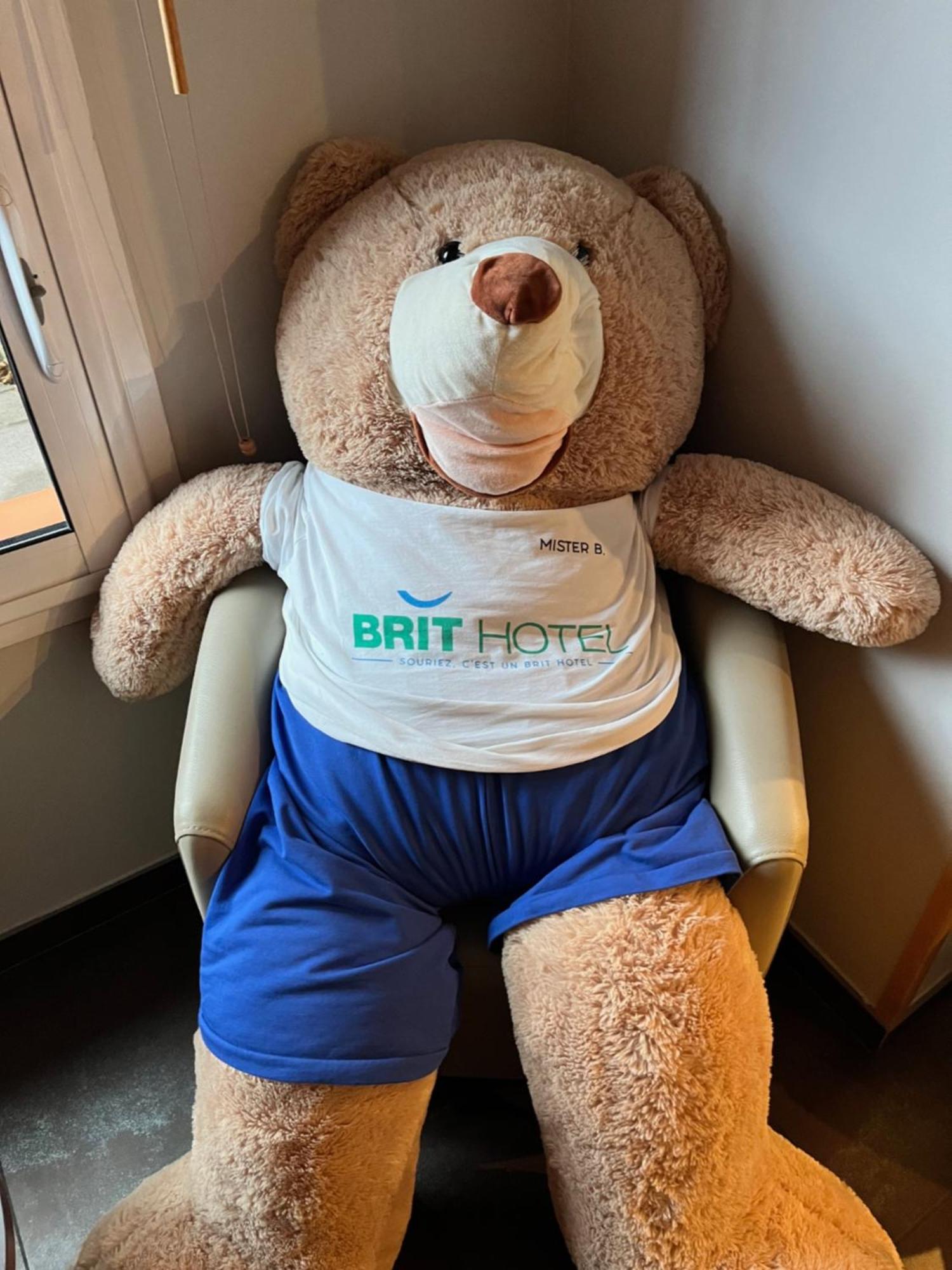 Brit Hotel Confort Μοντωμπάν Εξωτερικό φωτογραφία