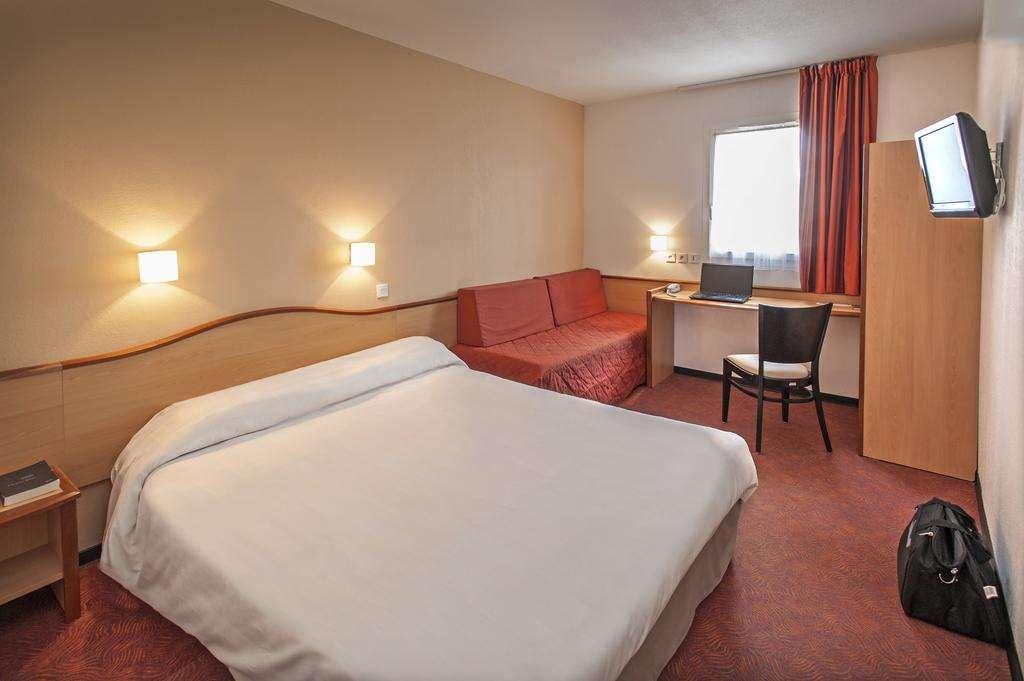Brit Hotel Confort Μοντωμπάν Δωμάτιο φωτογραφία